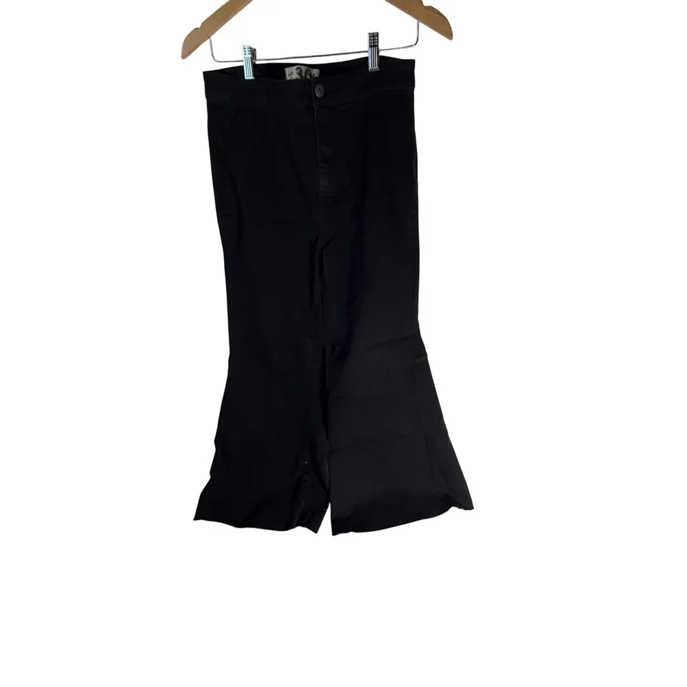 Free People‎ We The Free Raw Edge High Rise Flare Jeans Black Raw Hem Size 30
